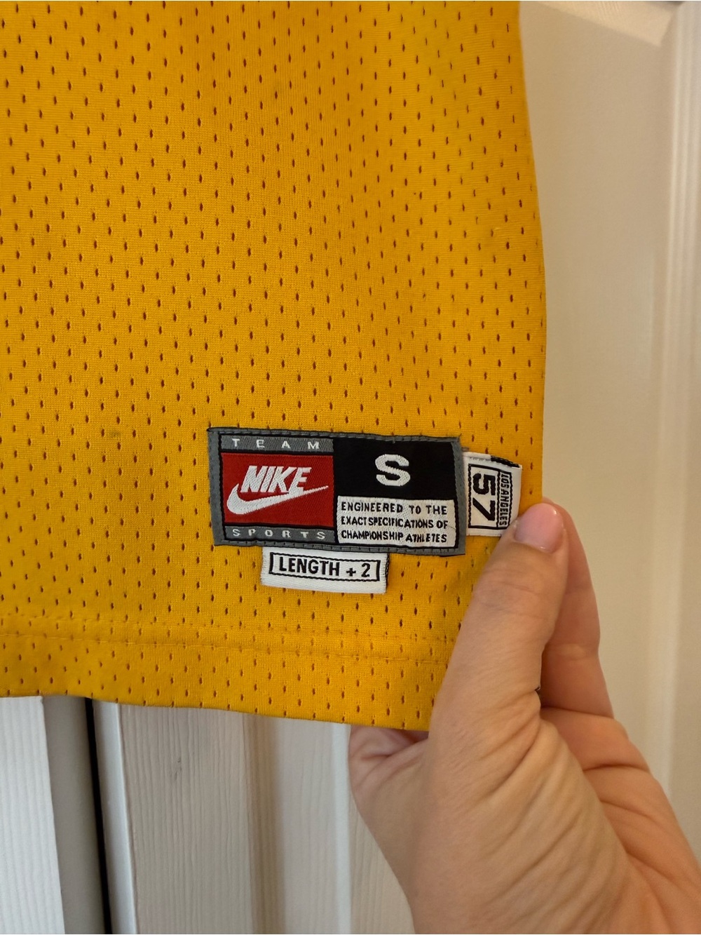 Kobe Bryant #8 Nike Lakers Rewind 1957 Swingman Jersey Yellow Sz S - Picture 2 of 6